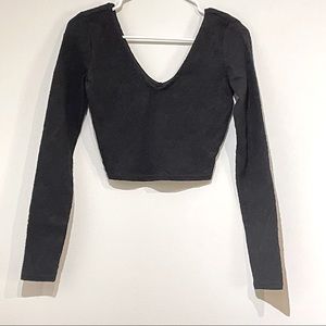 Crop Top // Long Sleeve / Size Small / Forever21 / Floral Print / Black